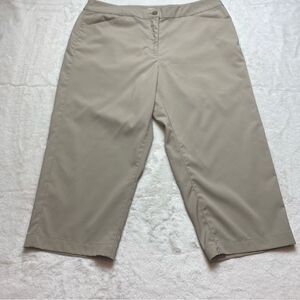 Links Edition Light Khaki Capri Pants Size 6